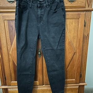 Judy Blue Women's Dark Gray Skinny Jeans